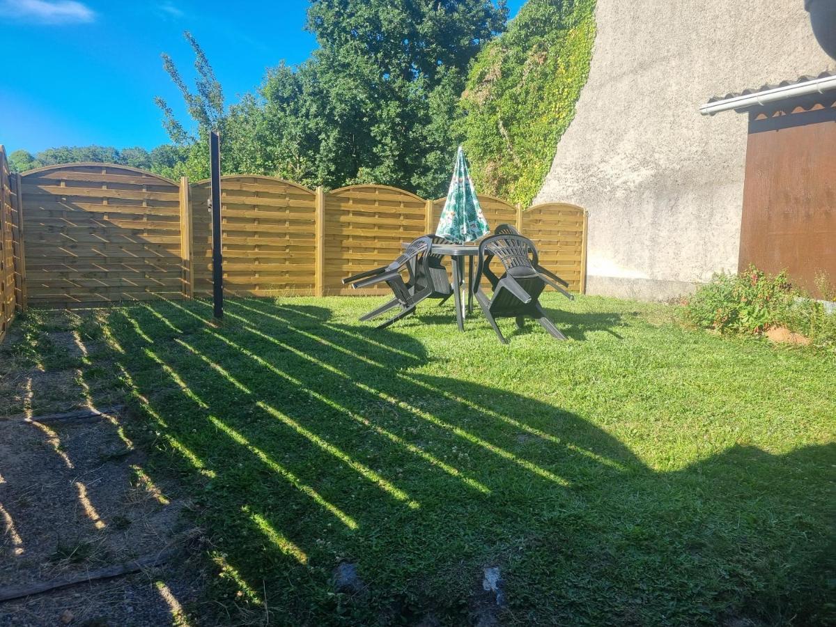 Petite Maison Cocooning Brigueuil Exterior foto